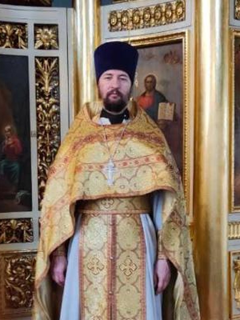 Священник Олег Елисеев